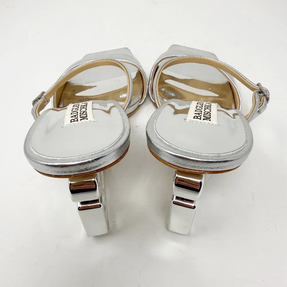 New Badgley Mischka Luna Mule With Sculptural Wedge Silver Love Sz 7.5